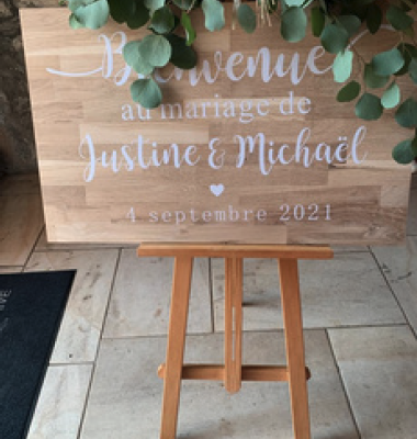 Panneau bois de bienvenue personnalisé avec chevalet